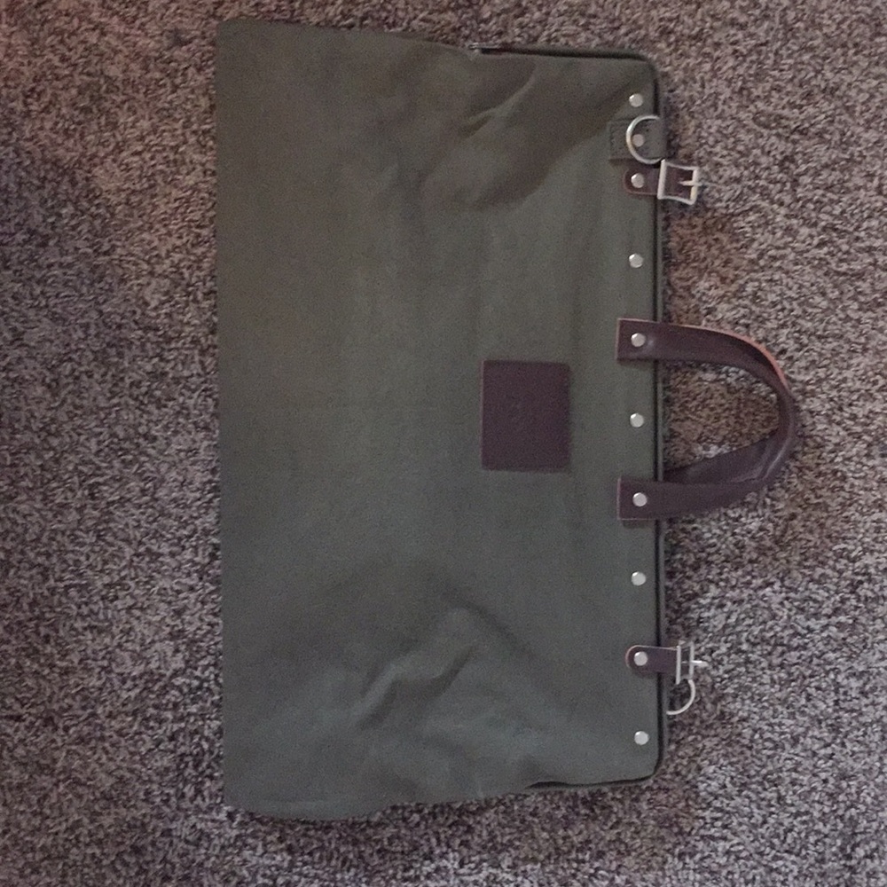 HIGH QUALITY DUFFEL BAG